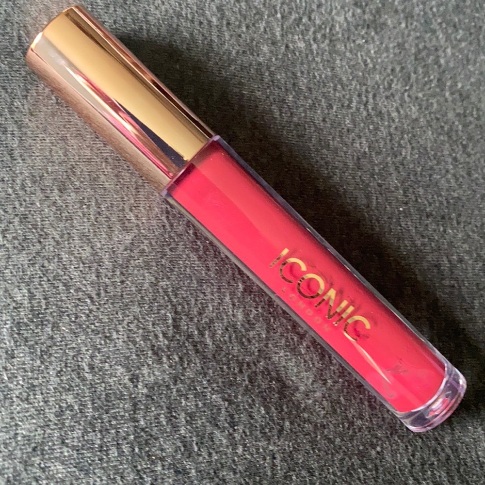 NEW - Iconic London Lip Plumping Gloss in ‘Sex Kitten’